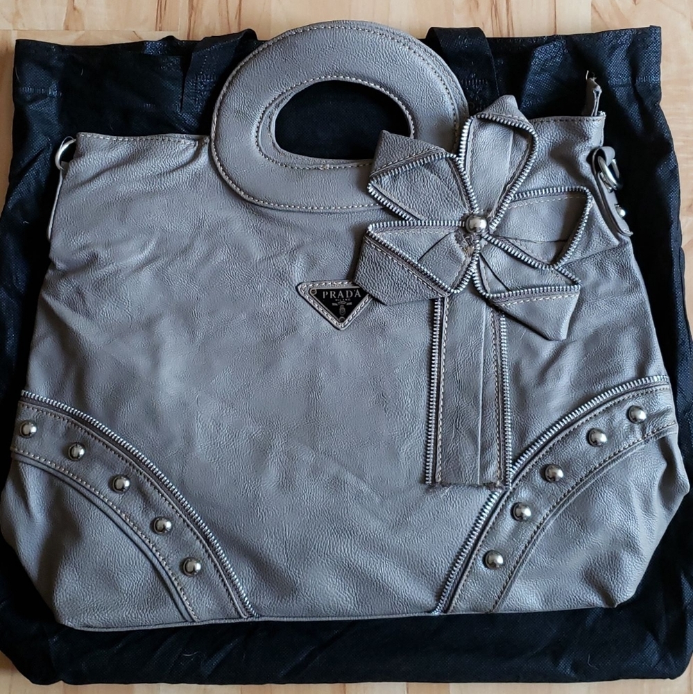 Large Vintage Handbag 👜